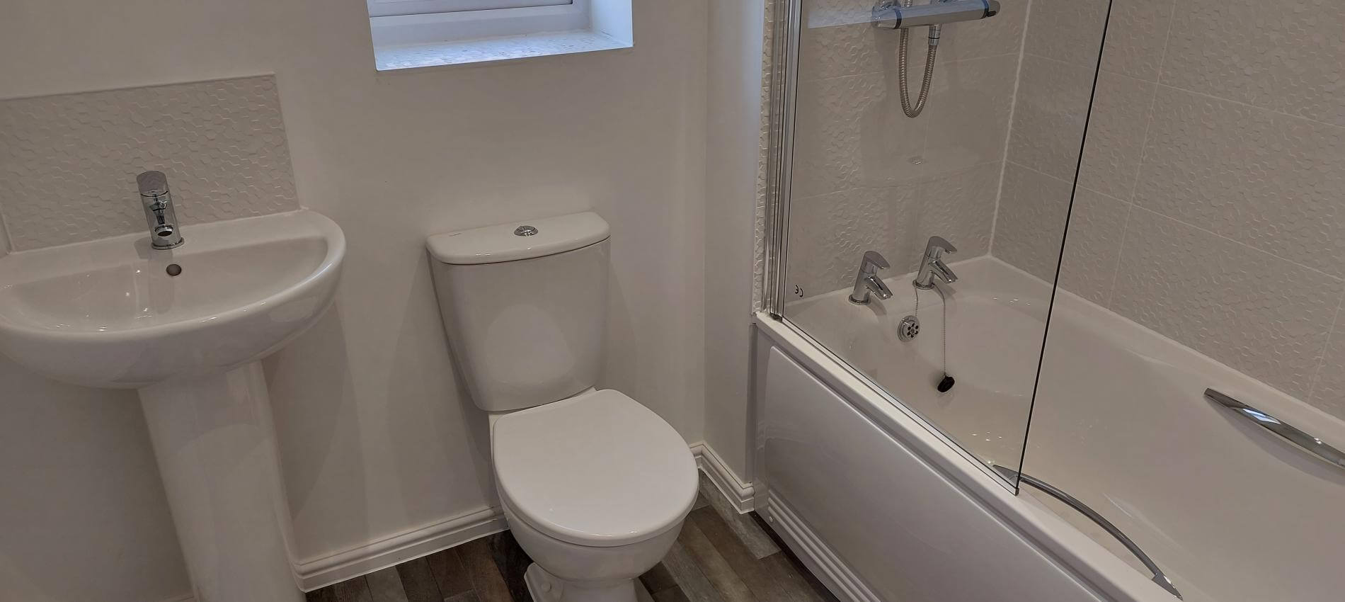 3 bed bathroom