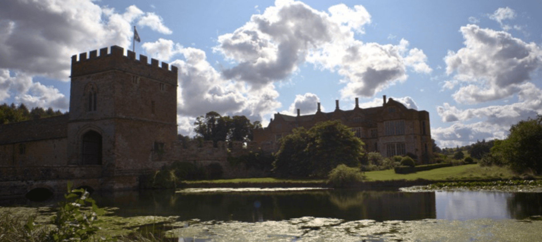 Broughton Castle.PNG