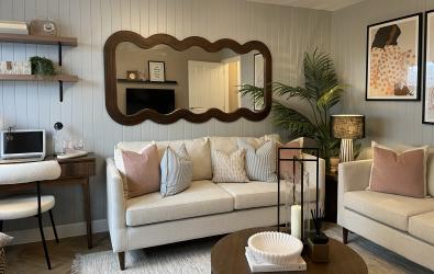 Platform Edit: Scallop, Cloud Dancer, Chocolate