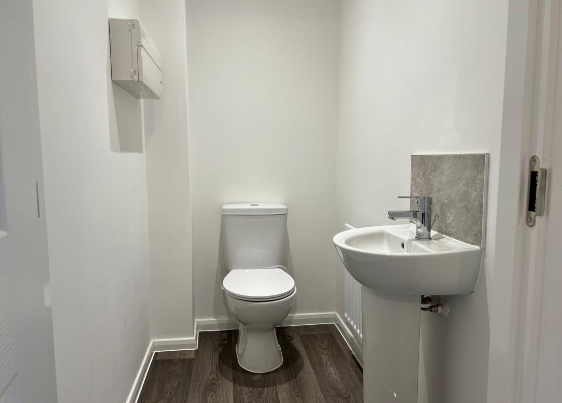 Downstairs WC at The Cedar.