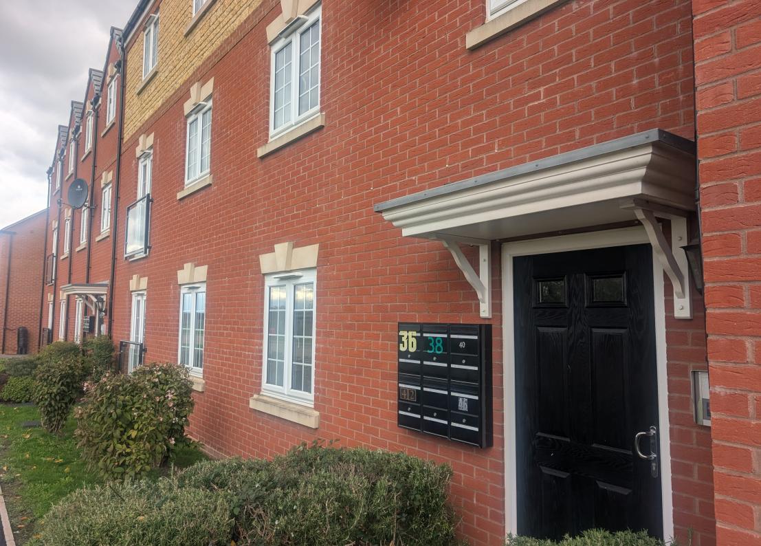 36 Harrier Way external (1).jpg